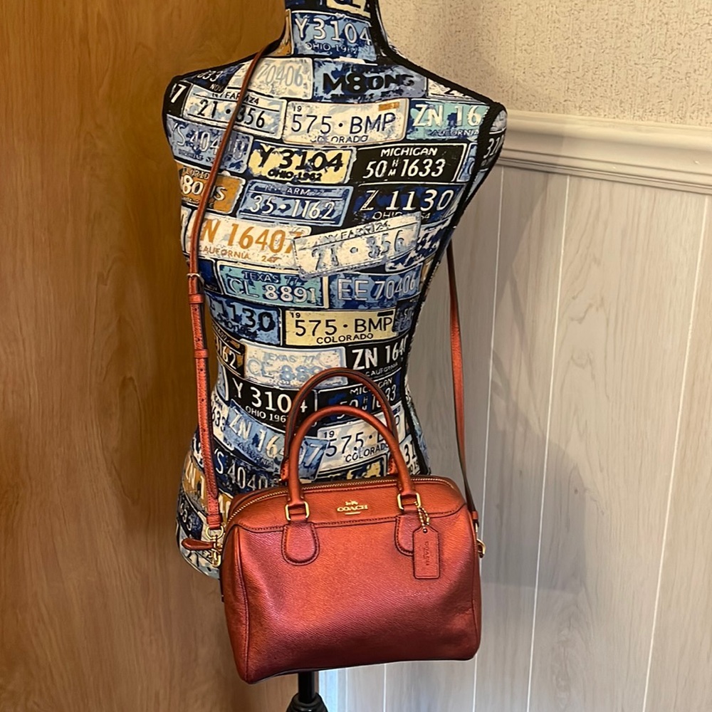 Coach F57521 mini Bennett Metallic Salmon Leather Satchel Crossbody EUC